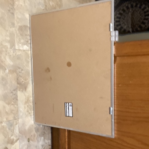 selling a whiteboard this could be used for things like chores,reminders etc - Picture 2 of 2